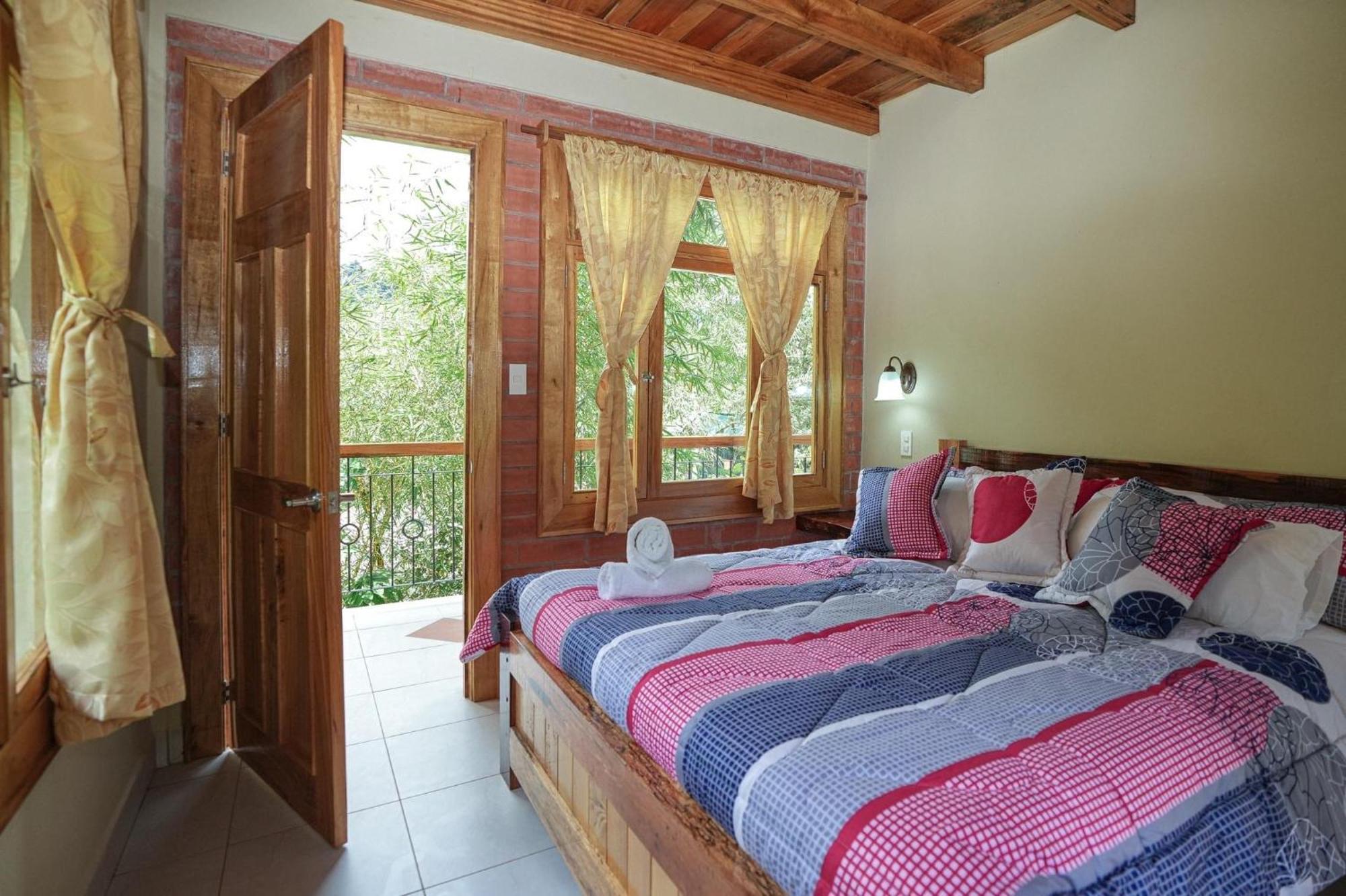 Bed and Breakfast Casa Del Rio En Mindo Exteriér fotografie